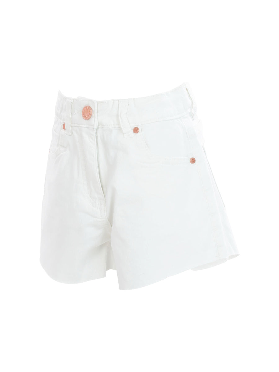 Shorts in cotone bianchi con taglio vivo